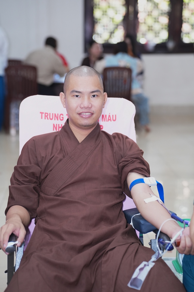 CHƯƠNG TRÌNH HIẾN MÁU NHÂN ĐẠO | CHÙA HOẰNG PHÁP.