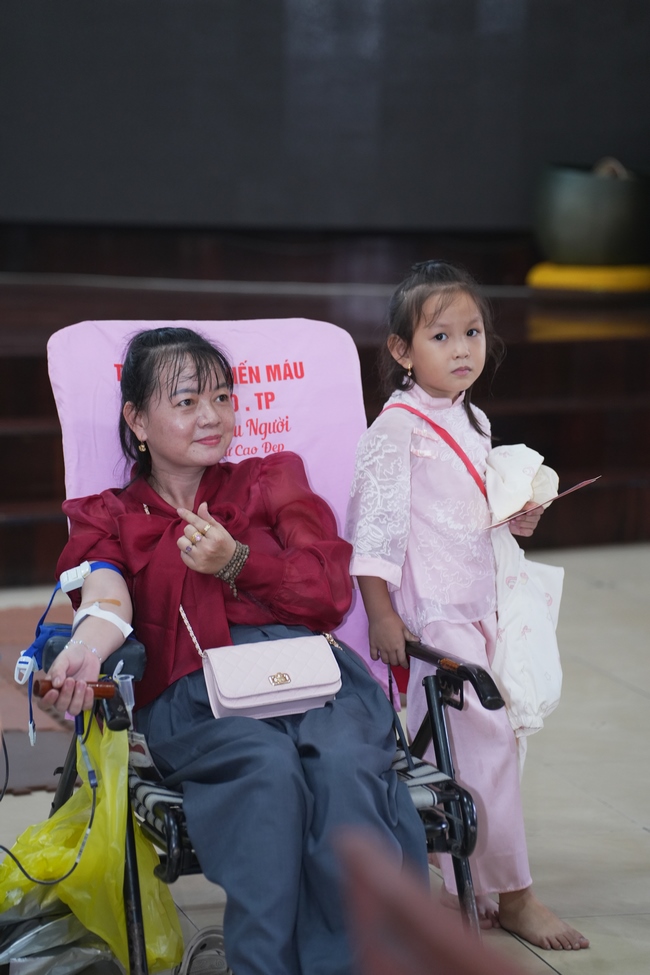 CHƯƠNG TRÌNH HIẾN MÁU NHÂN ĐẠO | CHÙA HOẰNG PHÁP.