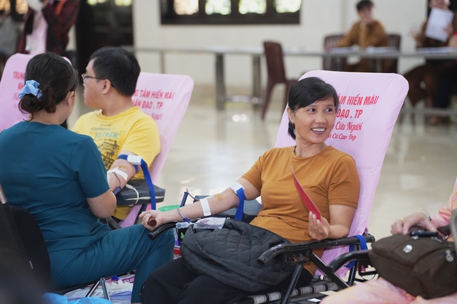 CHƯƠNG TRÌNH HIẾN MÁU NHÂN ĐẠO | CHÙA HOẰNG PHÁP.