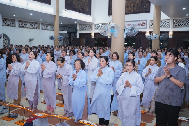 LỄ CẦU NGUYỆN QUỐC THỚI DÂN AN TRONG HAI NGÀY AN TRÍ TÔN TƯỢNG ĐỨC PHẬT BỔN SƯ THÍCH CA MÂU NI | CHÙA HOẰNG PHÁP.