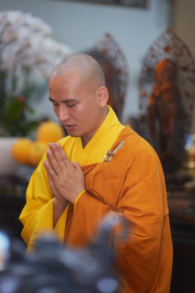 LỄ CẦU NGUYỆN QUỐC THỚI DÂN AN TRONG HAI NGÀY AN TRÍ TÔN TƯỢNG ĐỨC PHẬT BỔN SƯ THÍCH CA MÂU NI | CHÙA HOẰNG PHÁP.