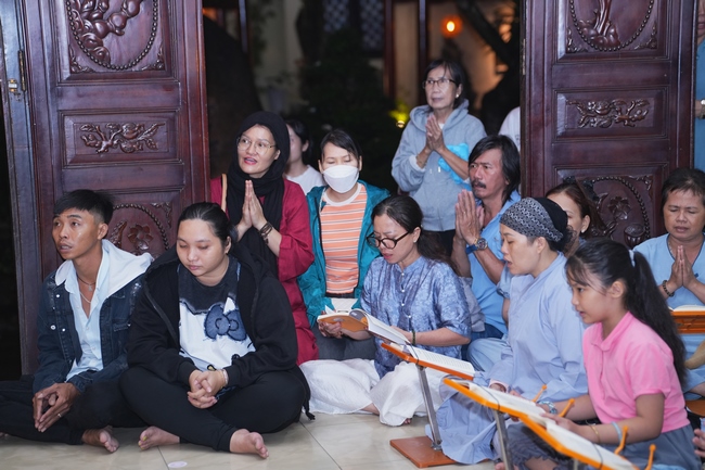 LỄ CẦU NGUYỆN QUỐC THỚI DÂN AN TRONG HAI NGÀY AN TRÍ TÔN TƯỢNG ĐỨC PHẬT BỔN SƯ THÍCH CA MÂU NI | CHÙA HOẰNG PHÁP.