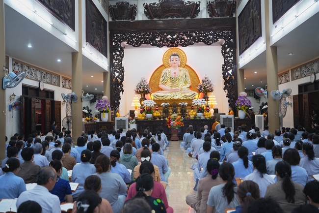 LỄ CẦU NGUYỆN QUỐC THỚI DÂN AN TRONG HAI NGÀY AN TRÍ TÔN TƯỢNG ĐỨC PHẬT BỔN SƯ THÍCH CA MÂU NI | CHÙA HOẰNG PHÁP.