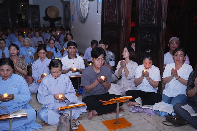 LỄ CẦU NGUYỆN QUỐC THỚI DÂN AN TRONG HAI NGÀY AN TRÍ TÔN TƯỢNG ĐỨC PHẬT BỔN SƯ THÍCH CA MÂU NI | CHÙA HOẰNG PHÁP.