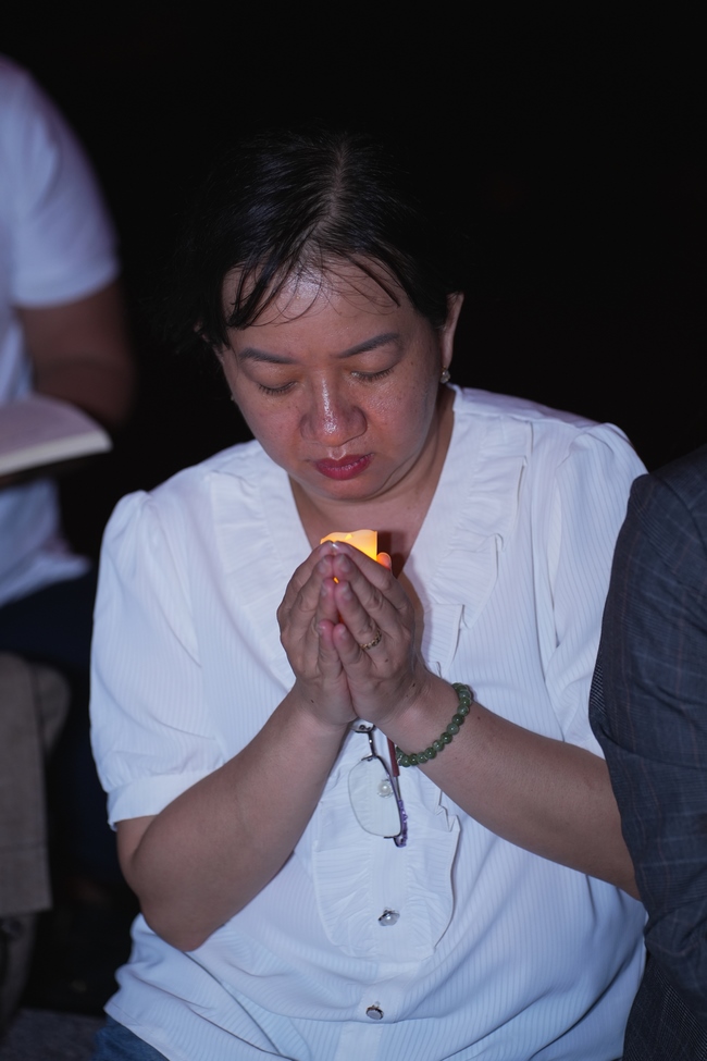 LỄ CẦU NGUYỆN QUỐC THỚI DÂN AN TRONG HAI NGÀY AN TRÍ TÔN TƯỢNG ĐỨC PHẬT BỔN SƯ THÍCH CA MÂU NI | CHÙA HOẰNG PHÁP.