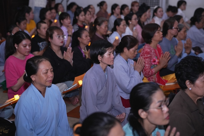 LỄ CẦU NGUYỆN QUỐC THỚI DÂN AN TRONG HAI NGÀY AN TRÍ TÔN TƯỢNG ĐỨC PHẬT BỔN SƯ THÍCH CA MÂU NI | CHÙA HOẰNG PHÁP.