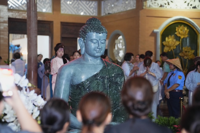 LỄ CẦU NGUYỆN QUỐC THỚI DÂN AN TRONG HAI NGÀY AN TRÍ TÔN TƯỢNG ĐỨC PHẬT BỔN SƯ THÍCH CA MÂU NI | CHÙA HOẰNG PHÁP.