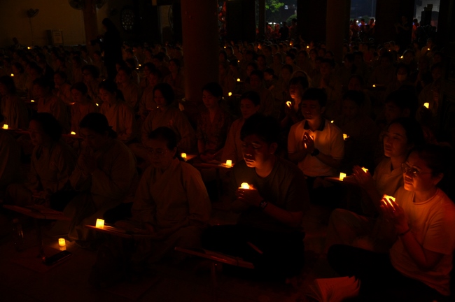 LỄ CẦU NGUYỆN QUỐC THỚI DÂN AN TRONG HAI NGÀY AN TRÍ TÔN TƯỢNG ĐỨC PHẬT BỔN SƯ THÍCH CA MÂU NI | CHÙA HOẰNG PHÁP.
