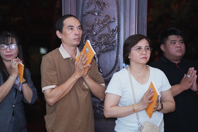 LỄ CẦU NGUYỆN QUỐC THỚI DÂN AN TRONG HAI NGÀY AN TRÍ TÔN TƯỢNG ĐỨC PHẬT BỔN SƯ THÍCH CA MÂU NI | CHÙA HOẰNG PHÁP.