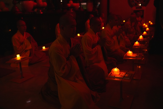 CHƯƠNG TRÌNH CA NHẠC “TOẢ ÁNH ĐẠO VÀNG” – CHÀO MỪNG SỰ KIỆN CHIÊM BÁI TÔN TƯỢNG AN TRÍ 02 NGÀY TẠI CHÙA HOẰNG PHÁP.