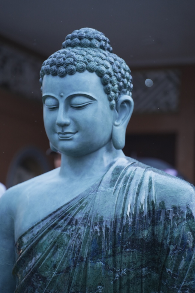 CHƯƠNG TRÌNH CA NHẠC “TOẢ ÁNH ĐẠO VÀNG” – CHÀO MỪNG SỰ KIỆN CHIÊM BÁI TÔN TƯỢNG AN TRÍ 02 NGÀY TẠI CHÙA HOẰNG PHÁP.