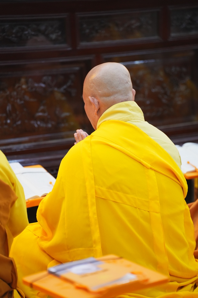 CHƯƠNG TRÌNH CA NHẠC “TOẢ ÁNH ĐẠO VÀNG” – CHÀO MỪNG SỰ KIỆN CHIÊM BÁI TÔN TƯỢNG AN TRÍ 02 NGÀY TẠI CHÙA HOẰNG PHÁP.