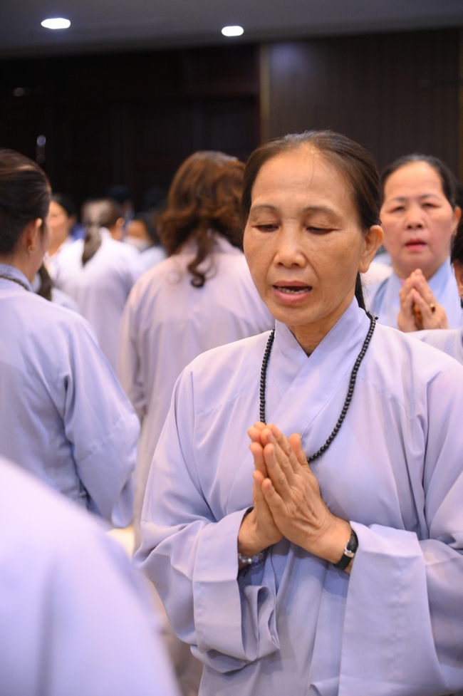 KHÓA TU NIỆM PHẬT MỘT NGÀY | CHÙA HOẰNG PHÁP.