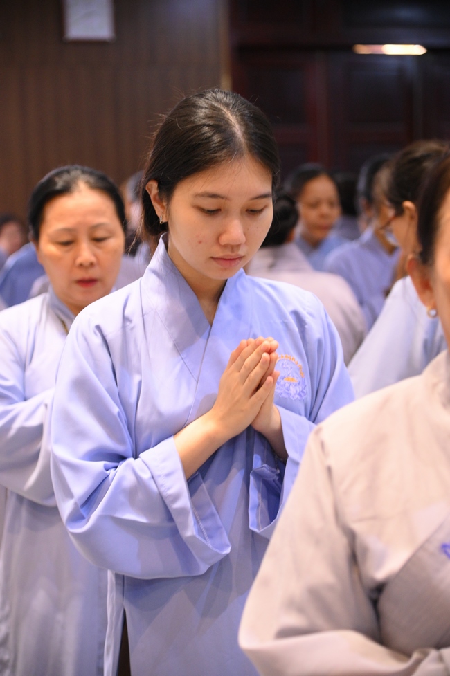 KHÓA TU NIỆM PHẬT MỘT NGÀY | CHÙA HOẰNG PHÁP.