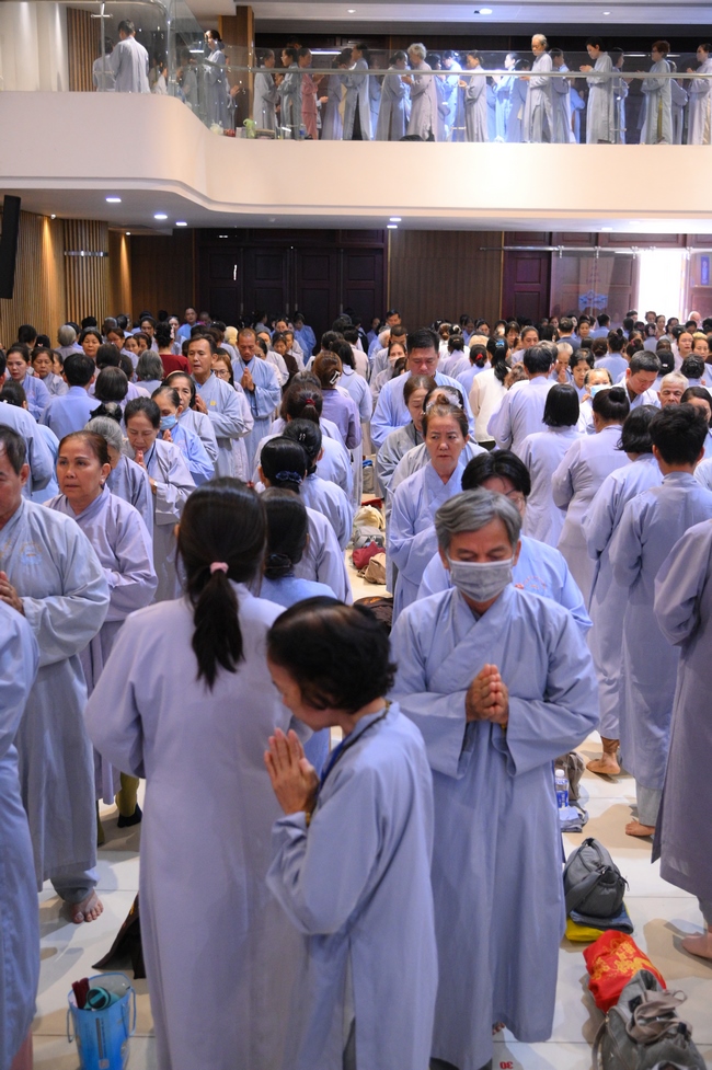 KHÓA TU NIỆM PHẬT MỘT NGÀY | CHÙA HOẰNG PHÁP.