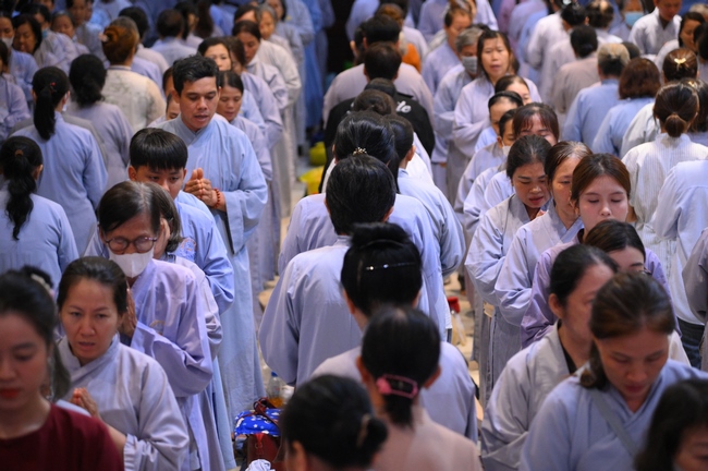 KHÓA TU NIỆM PHẬT MỘT NGÀY | CHÙA HOẰNG PHÁP.