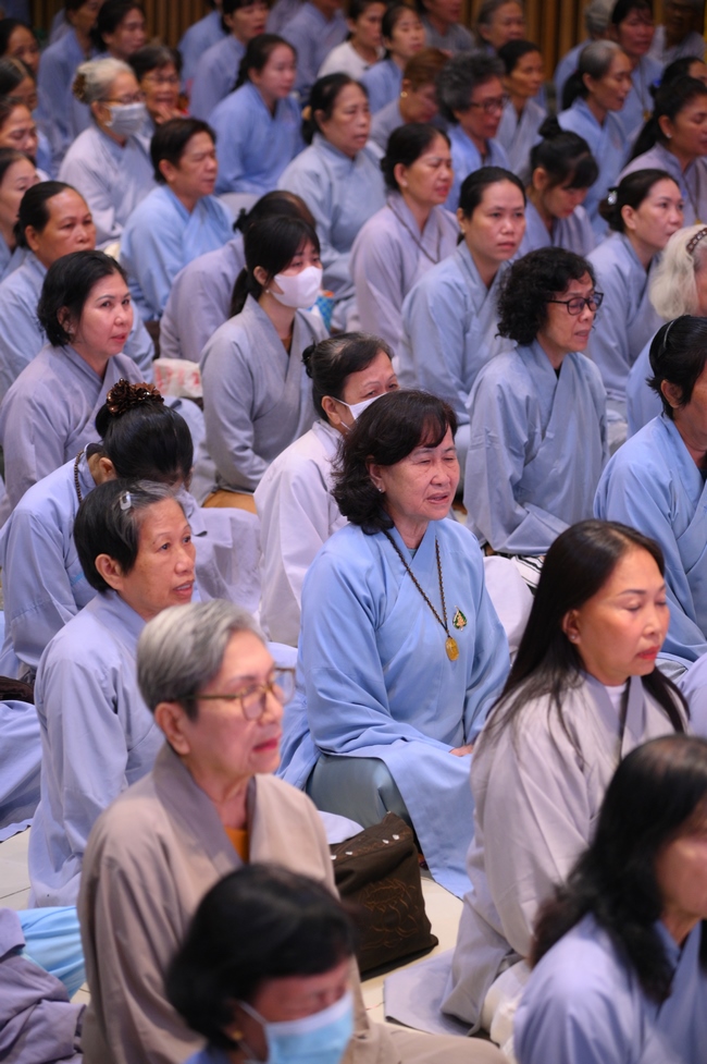 KHÓA TU NIỆM PHẬT MỘT NGÀY | CHÙA HOẰNG PHÁP.