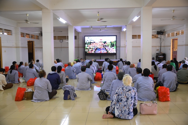 KHÓA TU NIỆM PHẬT MỘT NGÀY | CHÙA HOẰNG PHÁP.