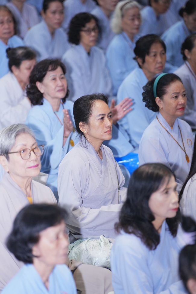 KHÓA TU NIỆM PHẬT MỘT NGÀY | CHÙA HOẰNG PHÁP.