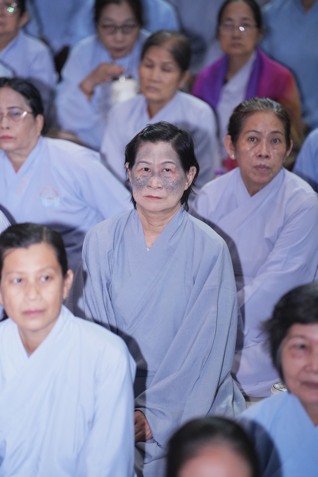 KHÓA TU NIỆM PHẬT MỘT NGÀY | CHÙA HOẰNG PHÁP.
