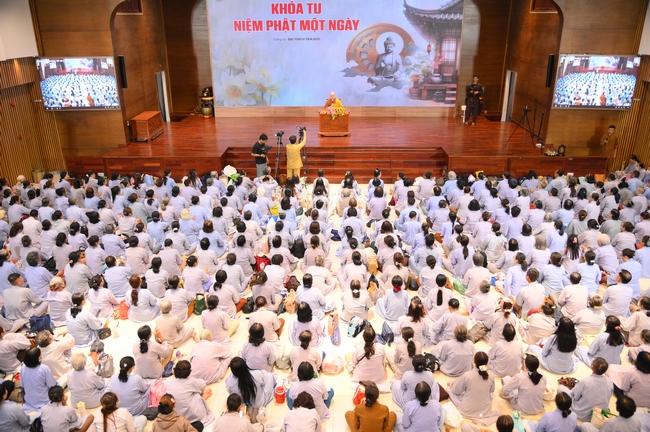 KHÓA TU NIỆM PHẬT MỘT NGÀY | CHÙA HOẰNG PHÁP.