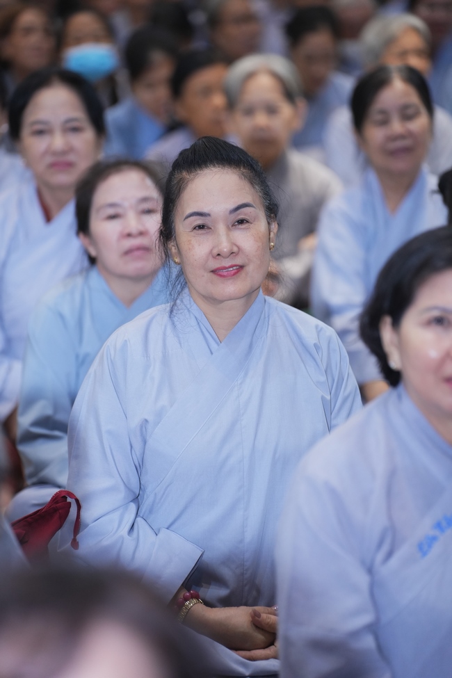 KHÓA TU NIỆM PHẬT MỘT NGÀY | CHÙA HOẰNG PHÁP.