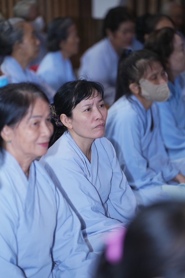 KHÓA TU NIỆM PHẬT MỘT NGÀY | CHÙA HOẰNG PHÁP.