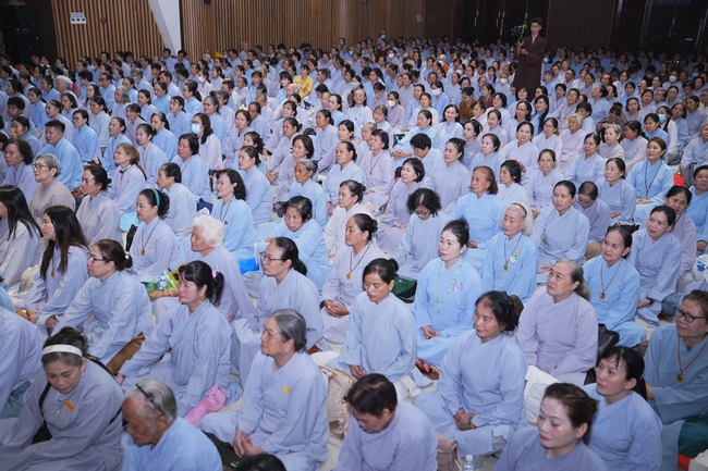 KHÓA TU NIỆM PHẬT MỘT NGÀY | CHÙA HOẰNG PHÁP.