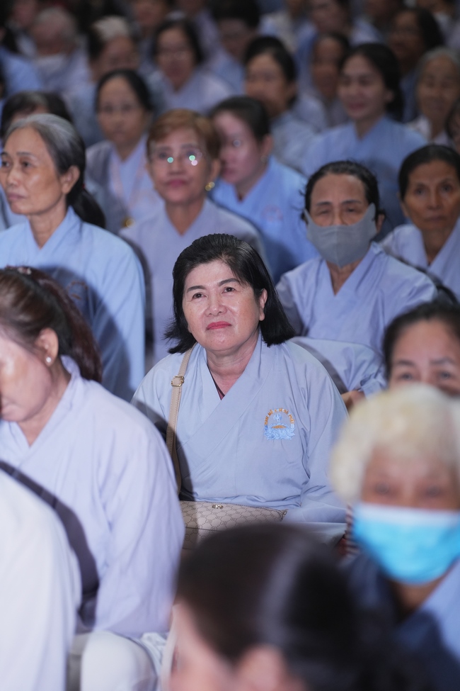 KHÓA TU NIỆM PHẬT MỘT NGÀY | CHÙA HOẰNG PHÁP.