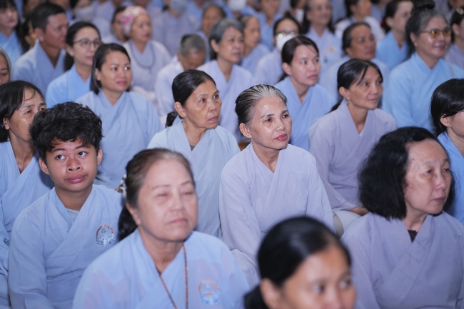 KHÓA TU NIỆM PHẬT MỘT NGÀY | CHÙA HOẰNG PHÁP.