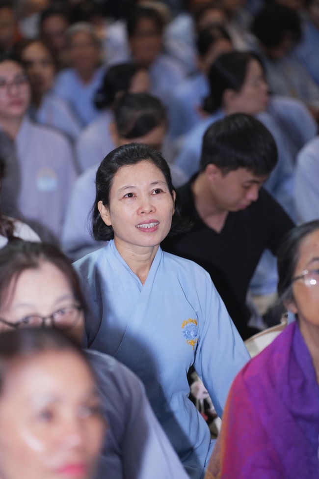 KHÓA TU NIỆM PHẬT MỘT NGÀY | CHÙA HOẰNG PHÁP.