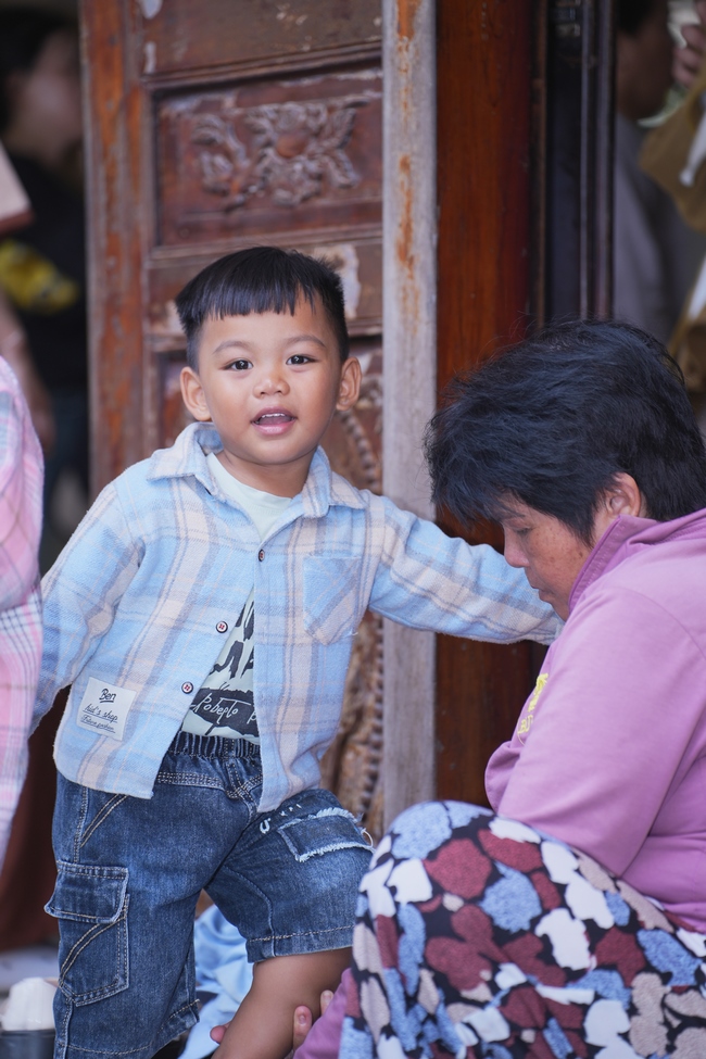 KHÓA TU NIỆM PHẬT MỘT NGÀY | CHÙA HOẰNG PHÁP.