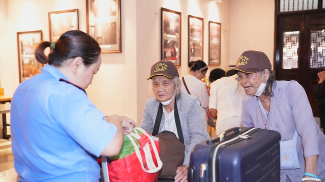 Khai khóa Khóa Tu Phật Thất lần thứ 109.