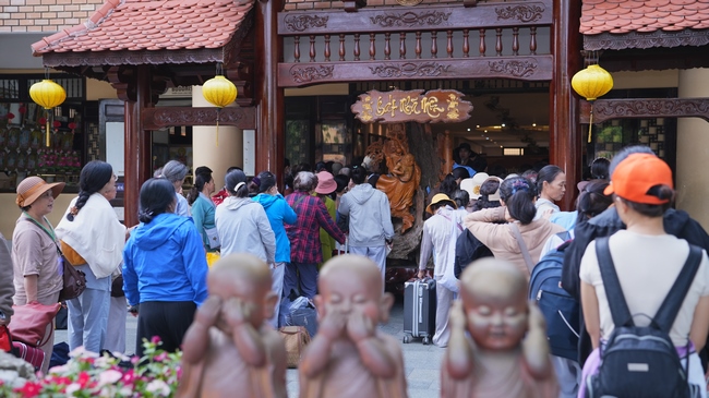 Khai khóa Khóa Tu Phật Thất lần thứ 109.