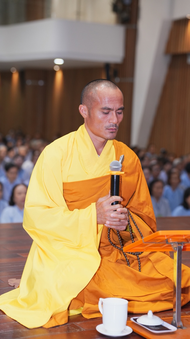 Khai khóa Khóa Tu Phật Thất lần thứ 109.