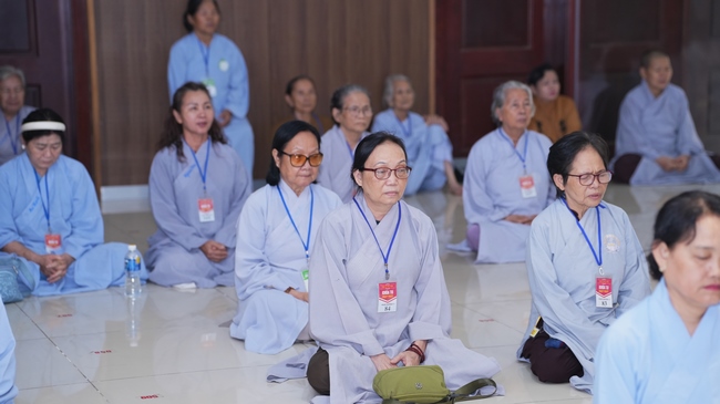 Khai khóa Khóa Tu Phật Thất lần thứ 109.