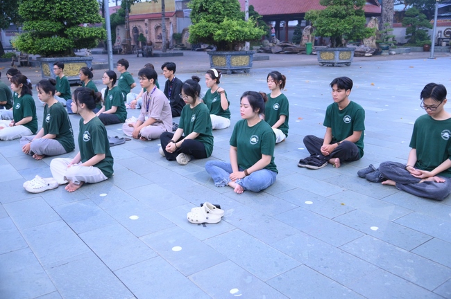 Khóa tu sinh viên “Hướng Về Phật Pháp”.