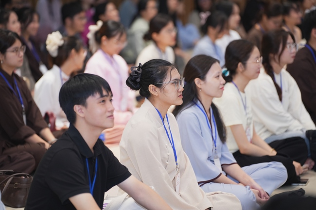 Khóa tu sinh viên “Hướng Về Phật Pháp”.