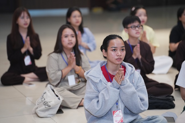 Khóa tu sinh viên “Hướng Về Phật Pháp”.