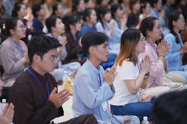 Khóa tu sinh viên “Hướng Về Phật Pháp”.