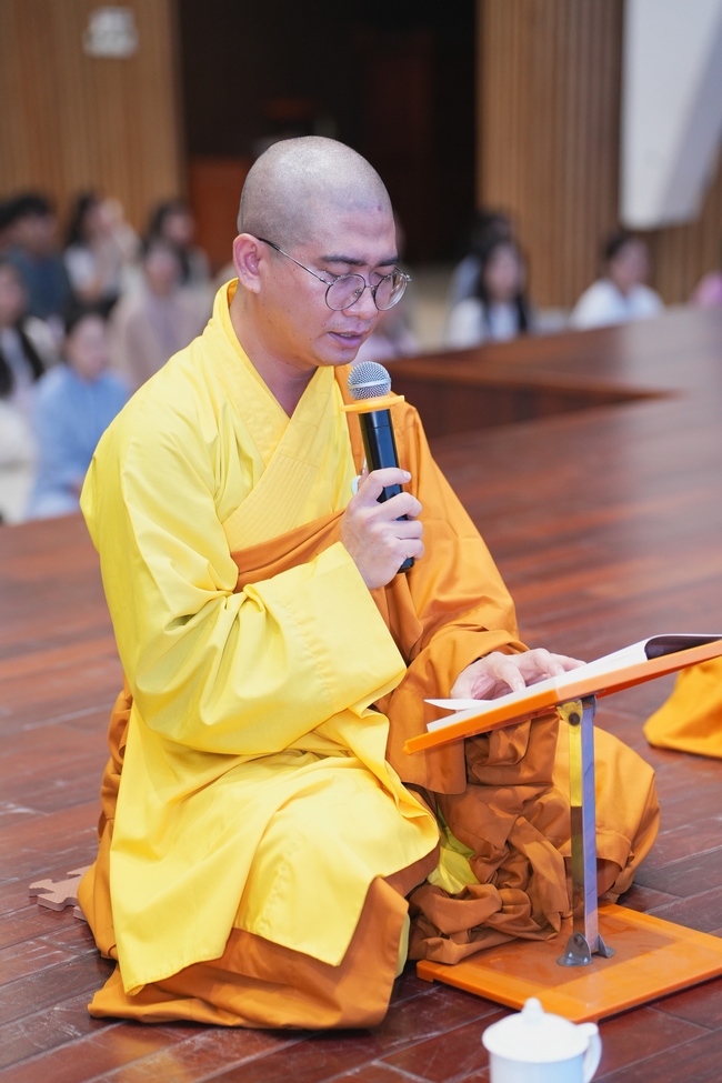 Khóa tu sinh viên “Hướng Về Phật Pháp”.