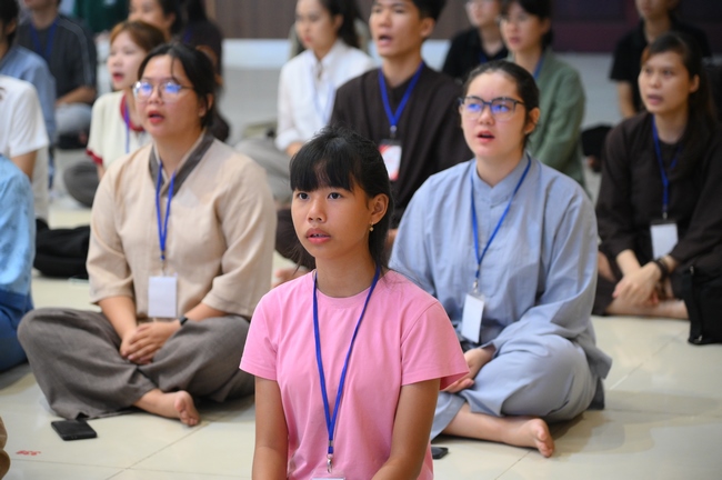 Khóa tu sinh viên “Hướng Về Phật Pháp”.