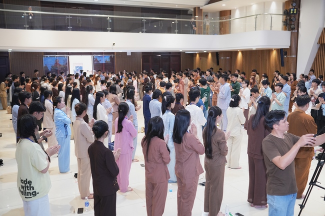 Khóa tu sinh viên “Hướng Về Phật Pháp”.