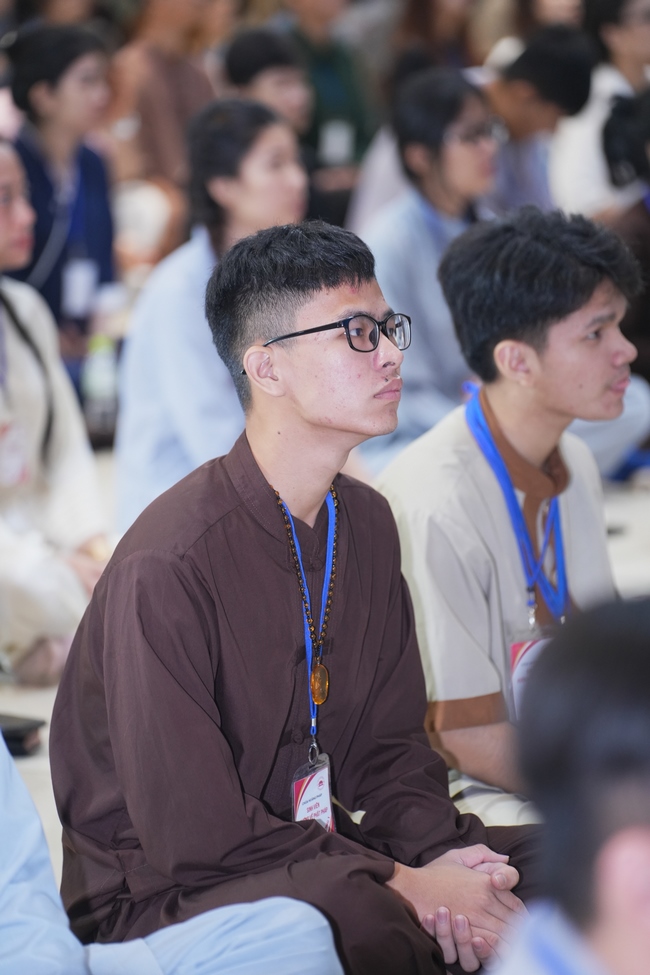 Khóa tu sinh viên “Hướng Về Phật Pháp”.