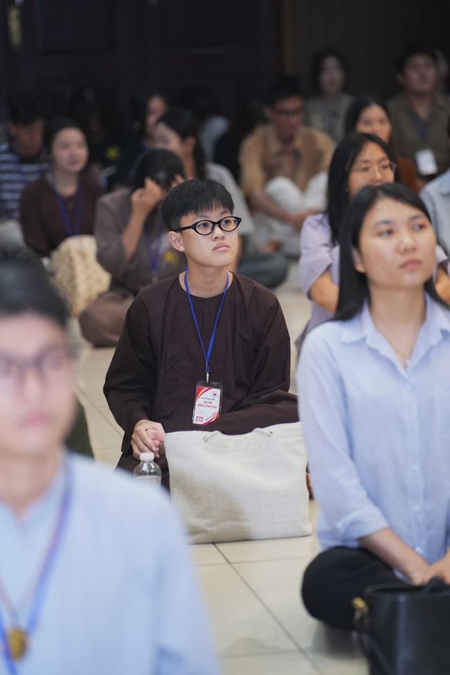 Khóa tu sinh viên “Hướng Về Phật Pháp”.