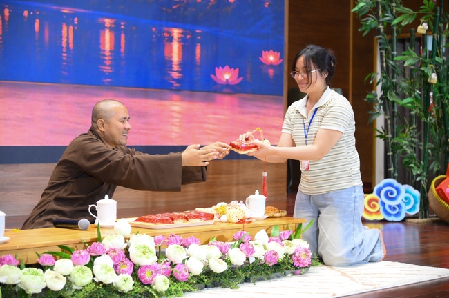 CHƯƠNG TRÌNH ĐÊM THIỀN NHẠC TRUNG THU “ÔN LẠI LỜI PHẬT DẠY”TRƯỚC THỀM KHÓA TU “SINH VIÊN HƯỚNG VỀ PHẬT PHÁP”.
