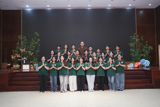 CHƯƠNG TRÌNH ĐÊM THIỀN NHẠC TRUNG THU “ÔN LẠI LỜI PHẬT DẠY”TRƯỚC THỀM KHÓA TU “SINH VIÊN HƯỚNG VỀ PHẬT PHÁP”.