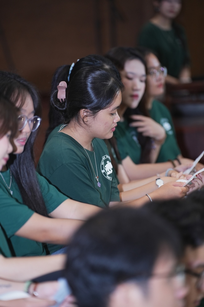 CHƯƠNG TRÌNH ĐÊM THIỀN NHẠC TRUNG THU “ÔN LẠI LỜI PHẬT DẠY”TRƯỚC THỀM KHÓA TU “SINH VIÊN HƯỚNG VỀ PHẬT PHÁP”.