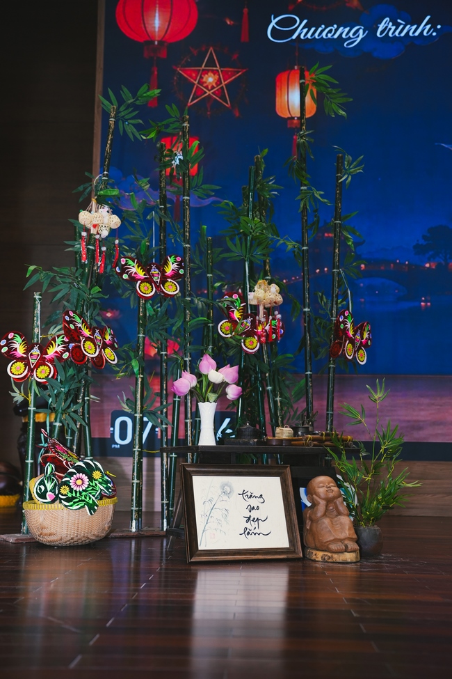 CHƯƠNG TRÌNH ĐÊM THIỀN NHẠC TRUNG THU “ÔN LẠI LỜI PHẬT DẠY”TRƯỚC THỀM KHÓA TU “SINH VIÊN HƯỚNG VỀ PHẬT PHÁP”.