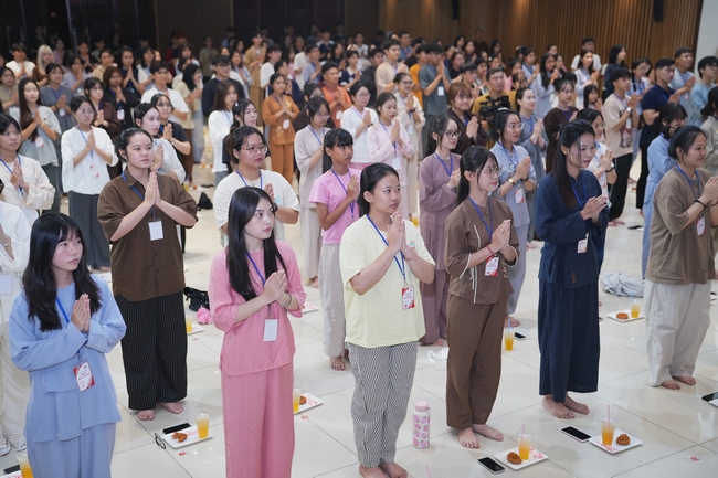 CHƯƠNG TRÌNH ĐÊM THIỀN NHẠC TRUNG THU “ÔN LẠI LỜI PHẬT DẠY”TRƯỚC THỀM KHÓA TU “SINH VIÊN HƯỚNG VỀ PHẬT PHÁP”.